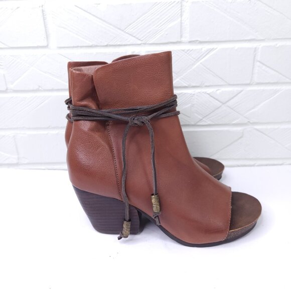 OTBT Vagabond Chestnut Brown Leather Open Toe Booties Wrap Ankle Detail 8 - Picture 6 of 9